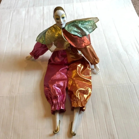 Vintage doll - Picture 1 of 7